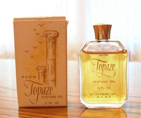 avon roaring twenties topaze cologne.